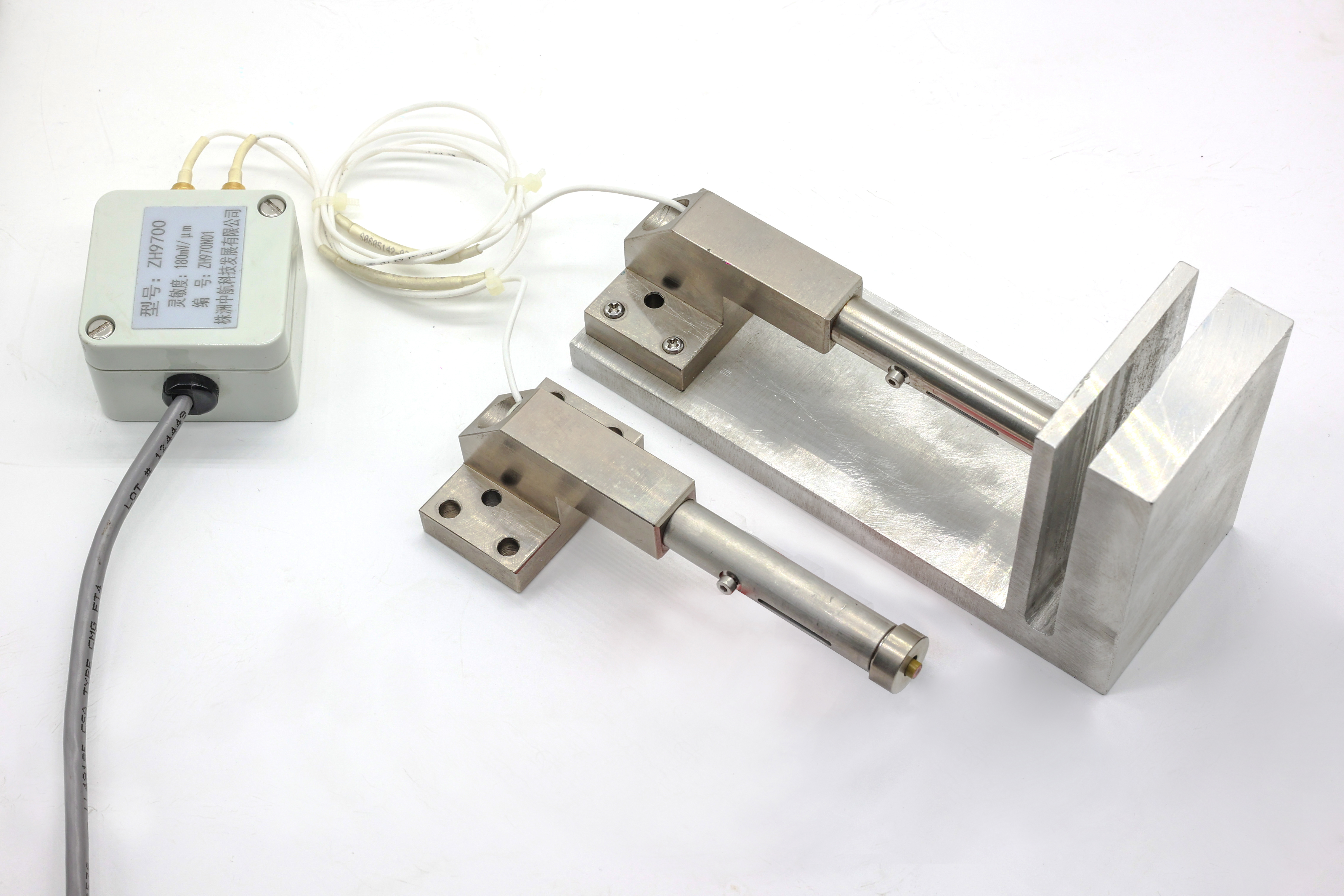 ZH9700系列電(diàn)渦流位移傳感器